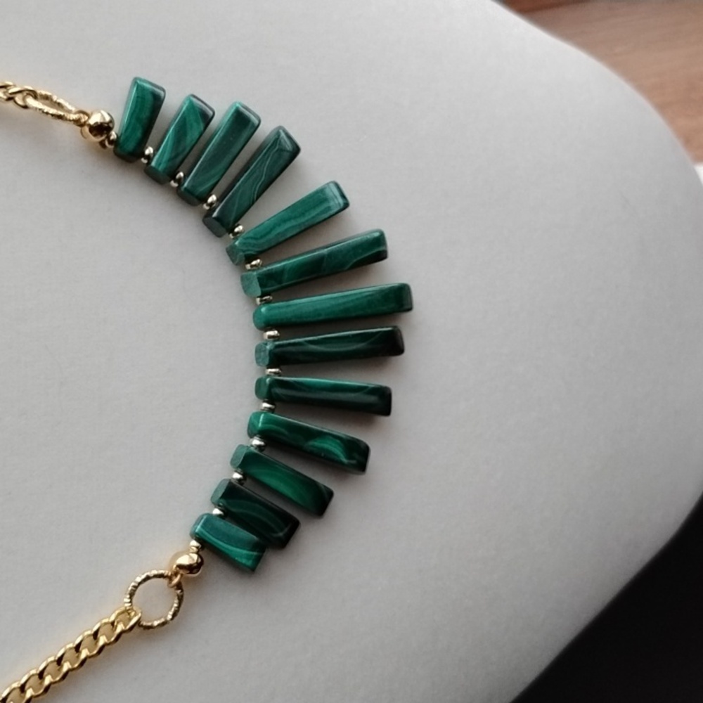 Hand Crafted Genuine A Grade Graduated Malachite Focal With 18kt Gold - Picture 5 of 9
